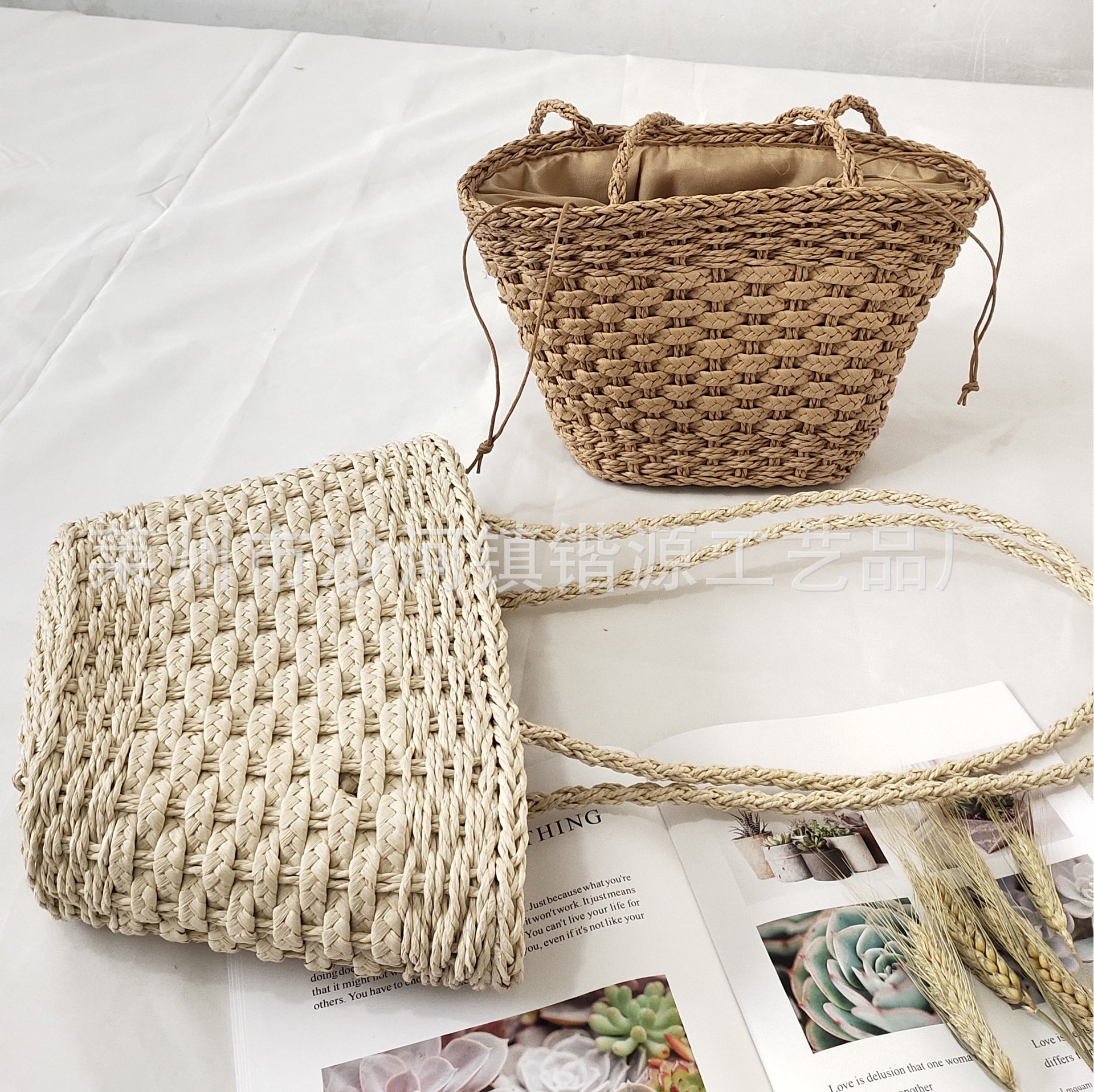 Straw woven bag casual woven shoulder bag spring summer new tote bucket bag handbag women's bag
