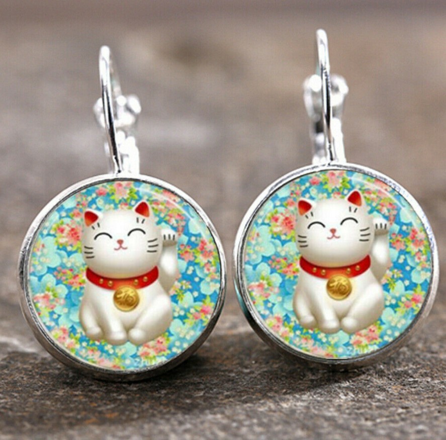 银色招财猫