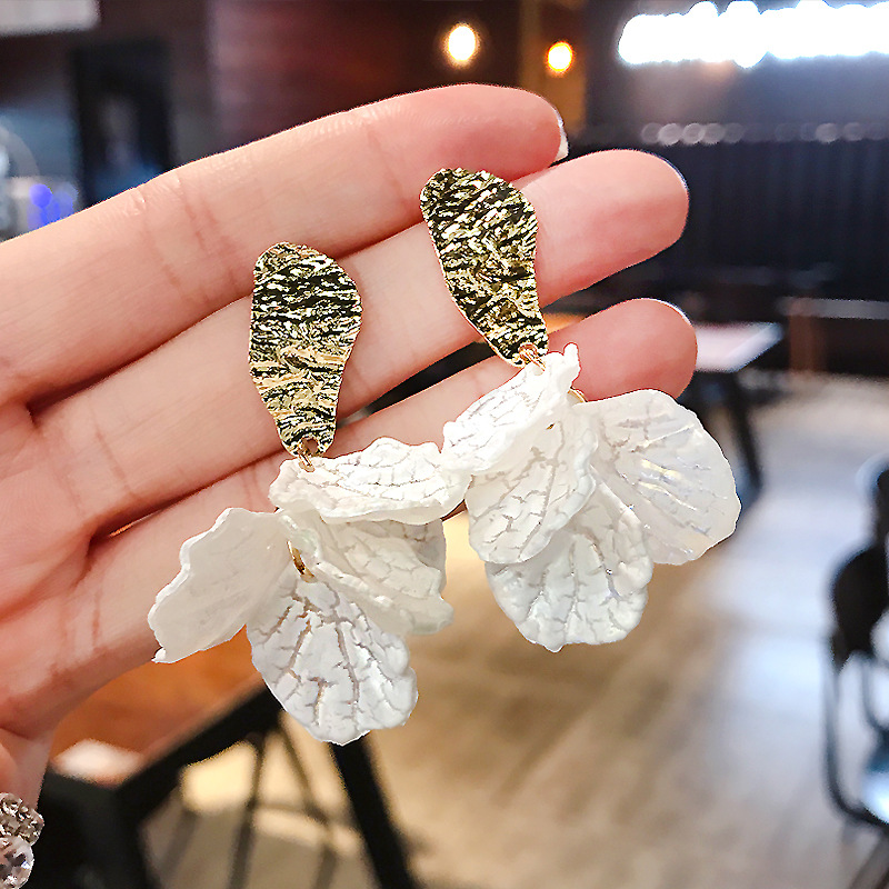 S925 Silver Needle Simple Long Shell Flower Earrings for Women Fresh Shell Flower Tassel Ear Accessories