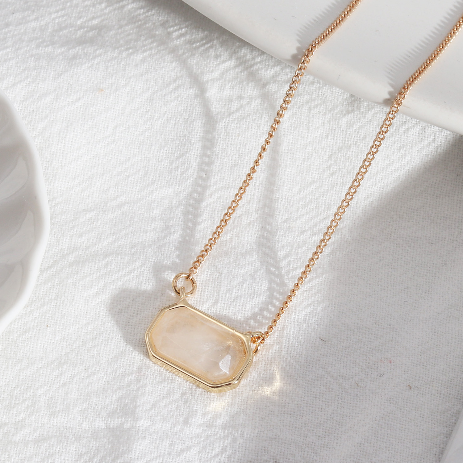 Design Accessories Sweet Candy Color Short Natural Stone INS Style Niche Necklace Women