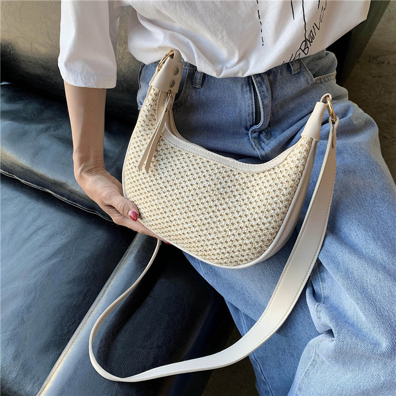 Simple 2023 New Straw Pillow Bag Summer Beach Single-Shoulder Handbag Vacation Woven Underarm Bag