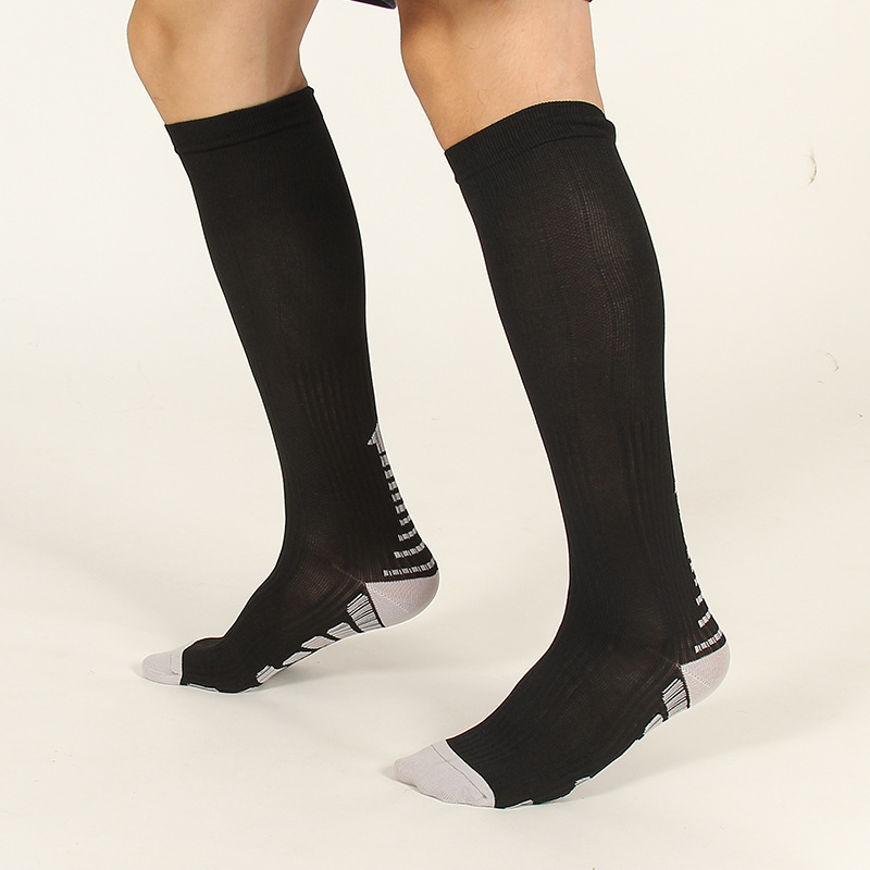 Socks, men's new mid-calf sports socks, anti-odor and sweat-absorbing, spring and summer men's breathable anti-slip color-blocked long socks