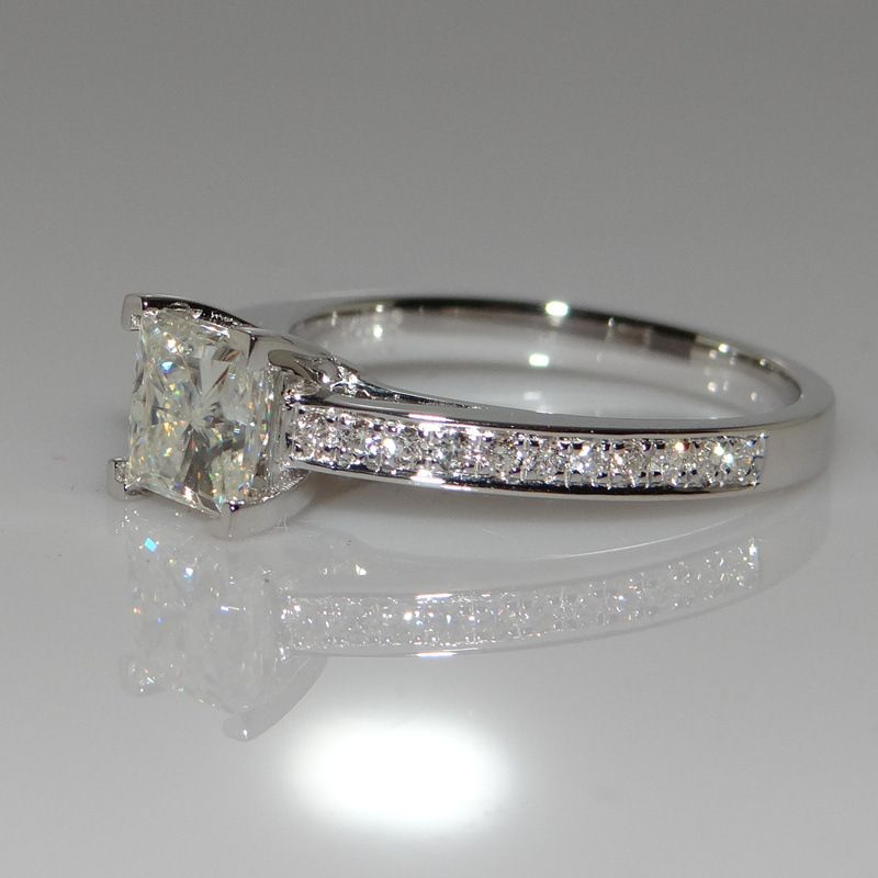 JZ027 Japanese and Korean Princess Square Diamond Ring Four-Prong Square Carat Diamond Ring for Women Simulated Diamond Ring Wedding Simple