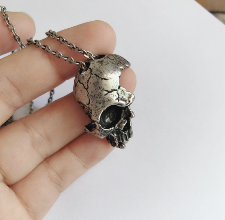 2019 Half Skull Necklace Alloy Skull Pendant Gothic Style Necklace Jewelry