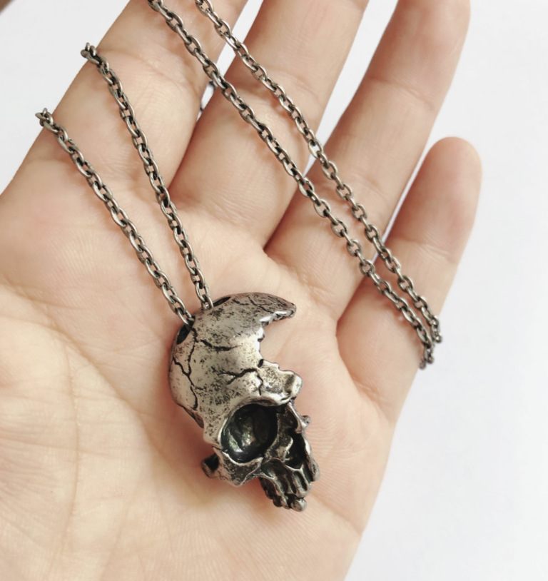 2019 Half Skull Necklace Alloy Skull Pendant Gothic Style Necklace Jewelry