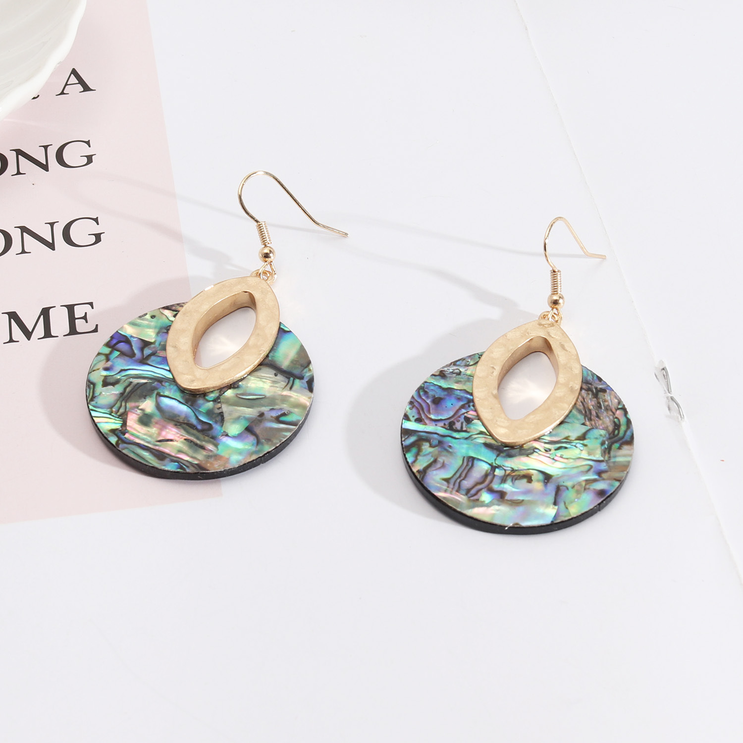 Design Wind Accessories Leather Inlaid Round Abalone Shell Exquisite Earrings