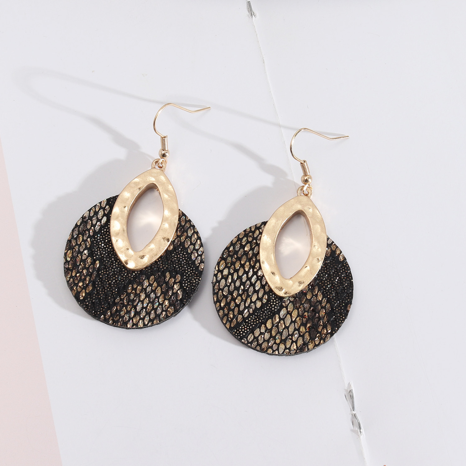 Design Wind Accessories Leather Inlaid Round Abalone Shell Exquisite Earrings