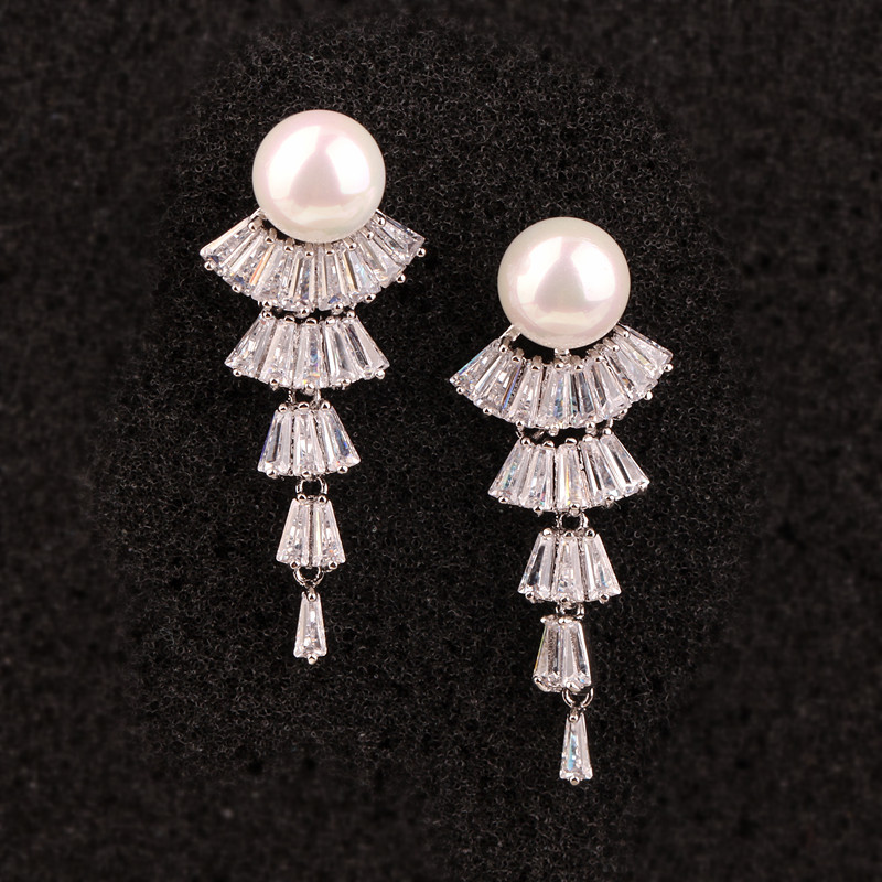 Grey Pearl Long Dangling Earrings with Zircon Inlay, Old Money Style for Women, S925 Silver Needle Earrings