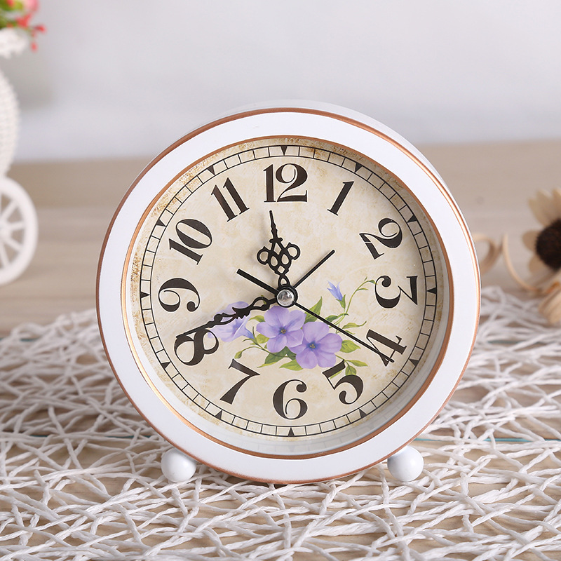 European-style alarm clock, bedside silent metal student alarm clock G51