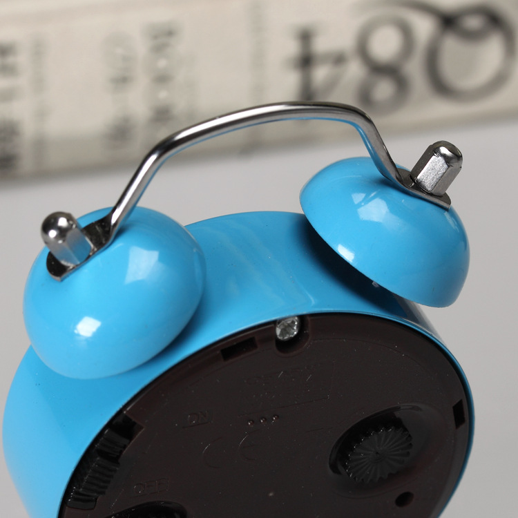 Metal material small alarm clock, pastoral and fresh desktop mini alarm clock, small gift for activities and festivals