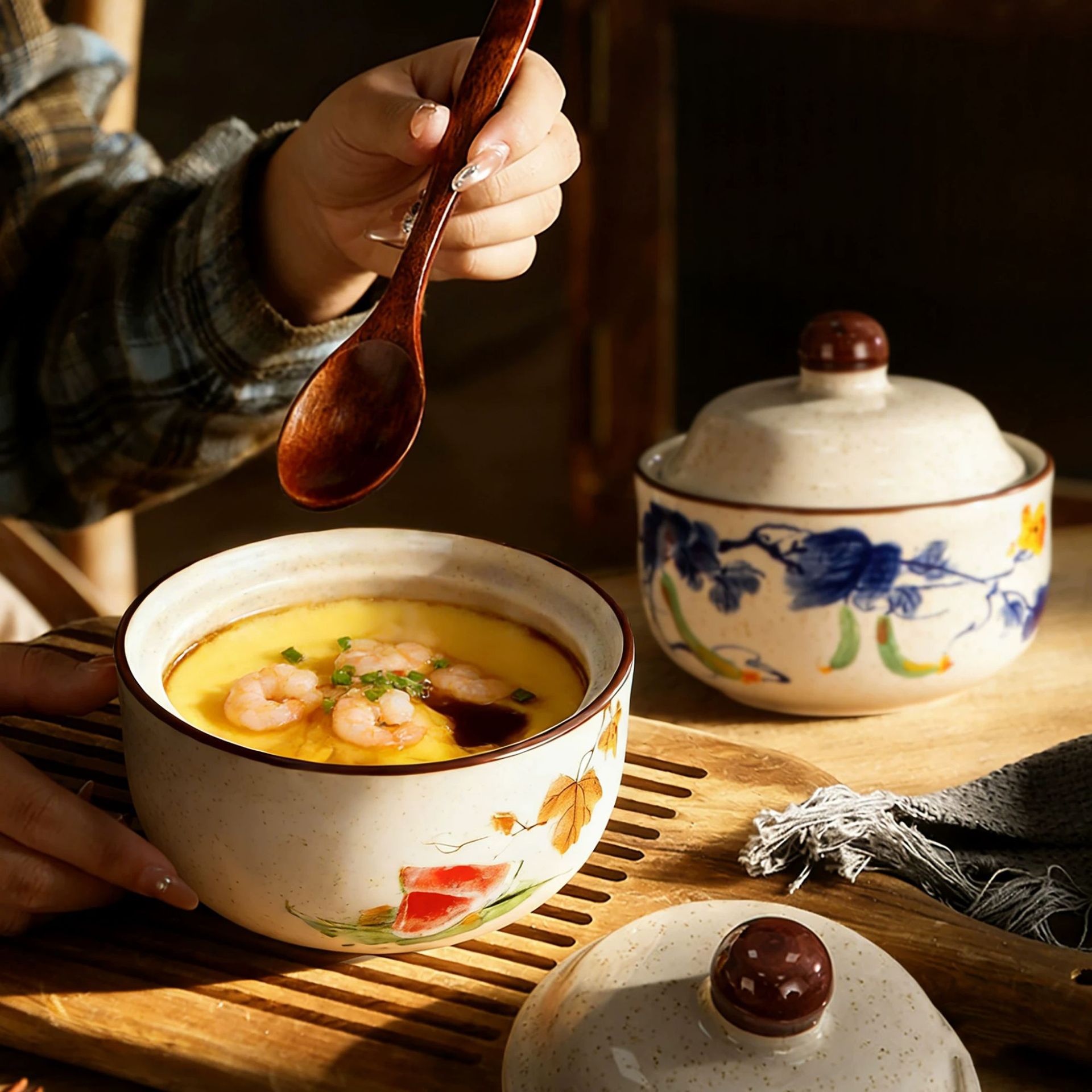 Japanese ceramic stew pot earthenware pot water-separated stew pot household medicine pot soup pot stew soup bowl with lid bowl bird's nest egg steaming bowl stew pot