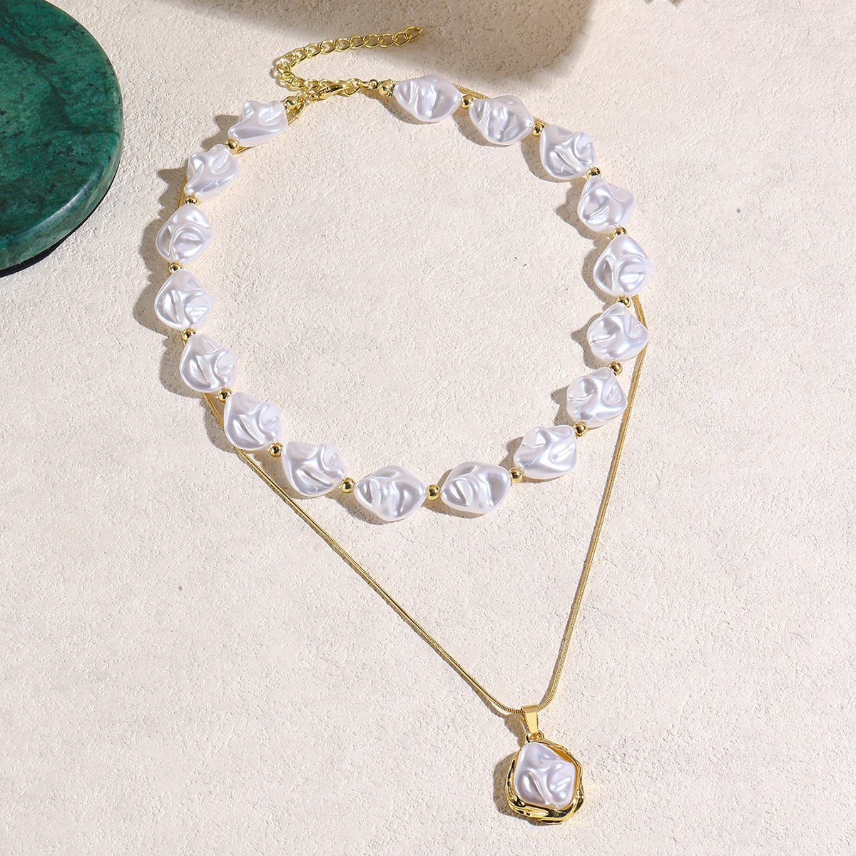 Jewelry stacked pearl necklace women exaggerated baroque pearl pendant collarbone chain