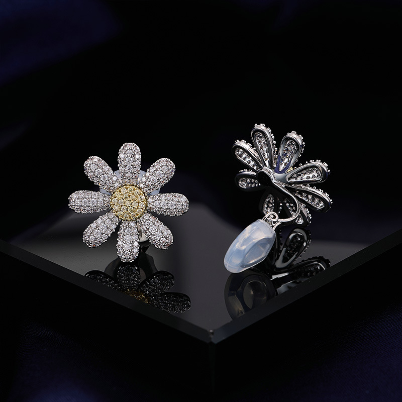 Zircon-Inlaid Daisy Sunflower Earrings Necklace Ring Jewelry Set Niche Clavicle Chain for Women