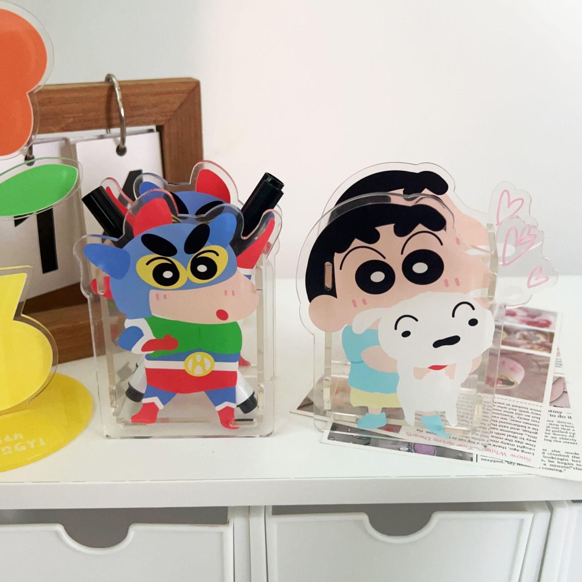 Cute Cartoon Shin-chan Acrylic Pencil Holder Desktop Storage Box Student Large Capacity Cosmetic Stationery Box