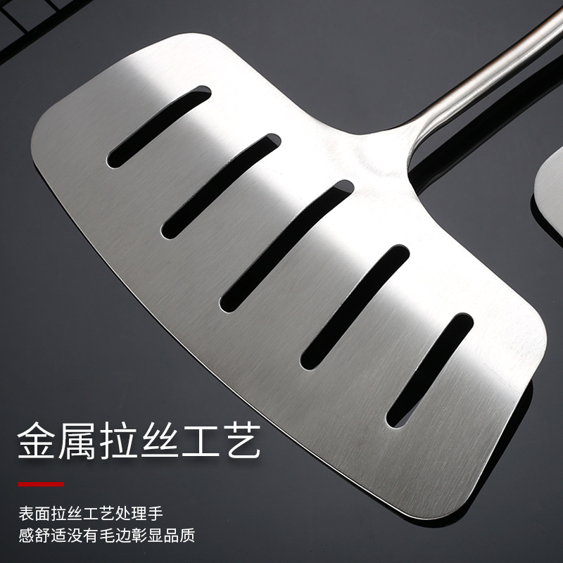 304 stainless steel fish spatula wooden handle oil strainer slotted spatula wide frying fish turner fish turner frying steak slotted spatula