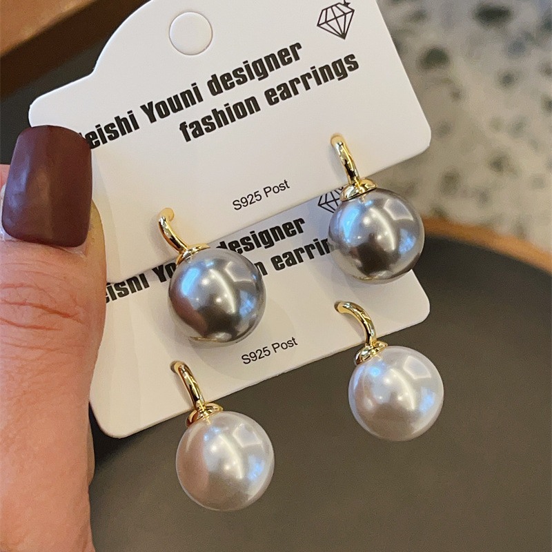 True Akoya Gray Pearl Earrings Women C-Shaped Hoop Ear Studs Ear Accessories