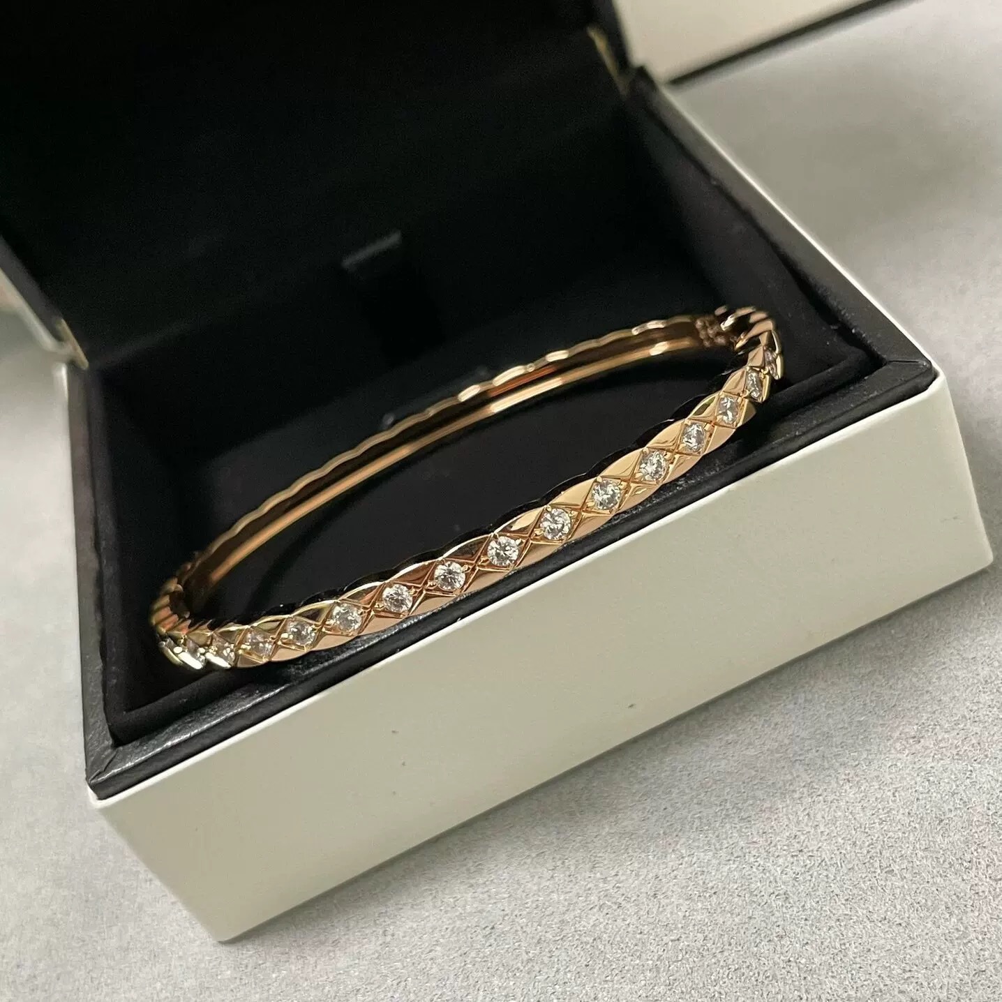 Small fragrance high version V gold coco diamond-encrusted full diamond couple bracelet simple bangle for women