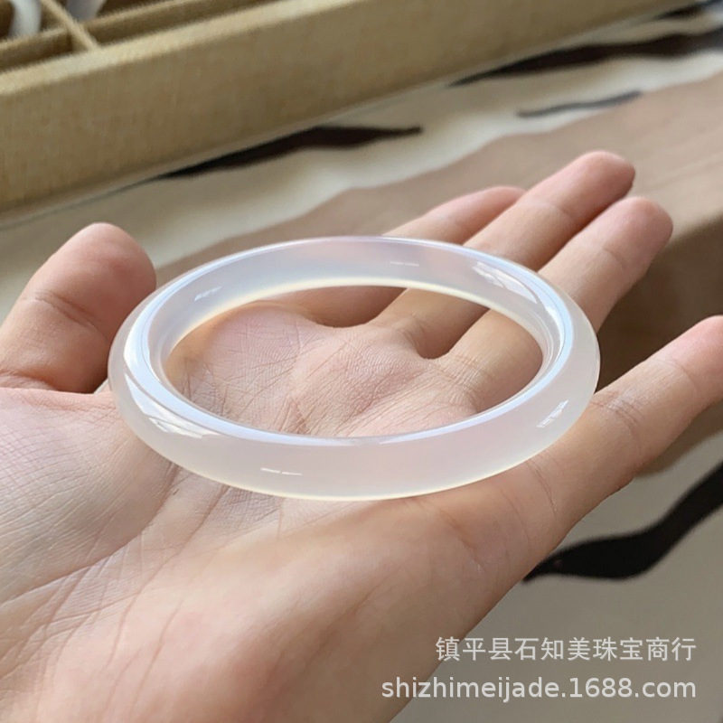 Natural Agate Chalcedony Bracelet Round Bar Girl White Moonlight Lychee Jelly 8mm Jade Bracelet Glass Color