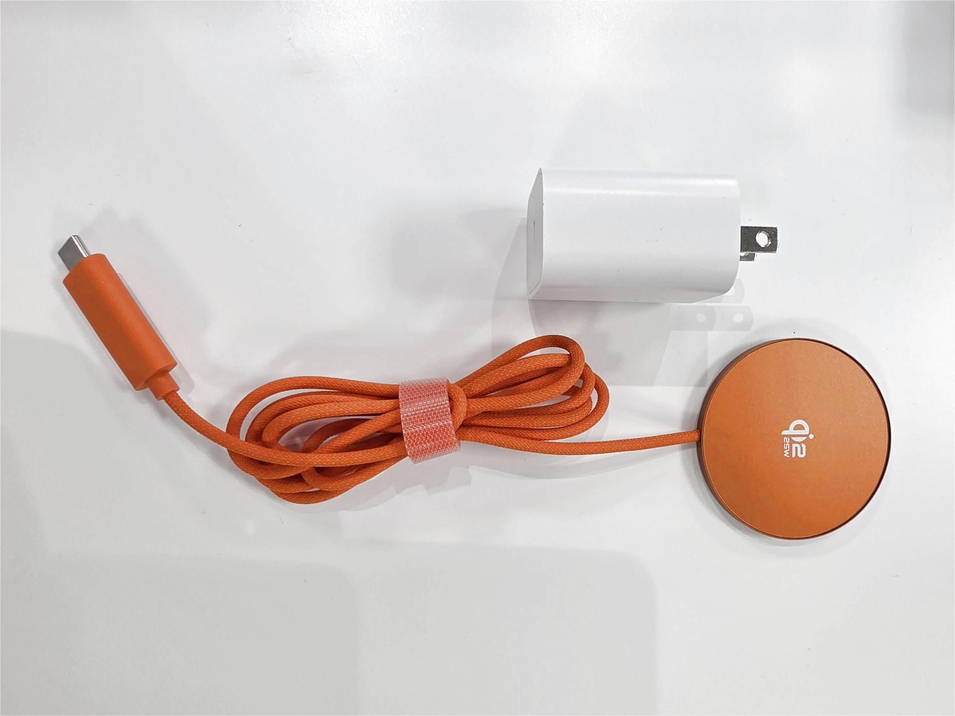 25W Qi2.2 Ultra-Thin Wireless Charger with PD30W PPS Adapter
