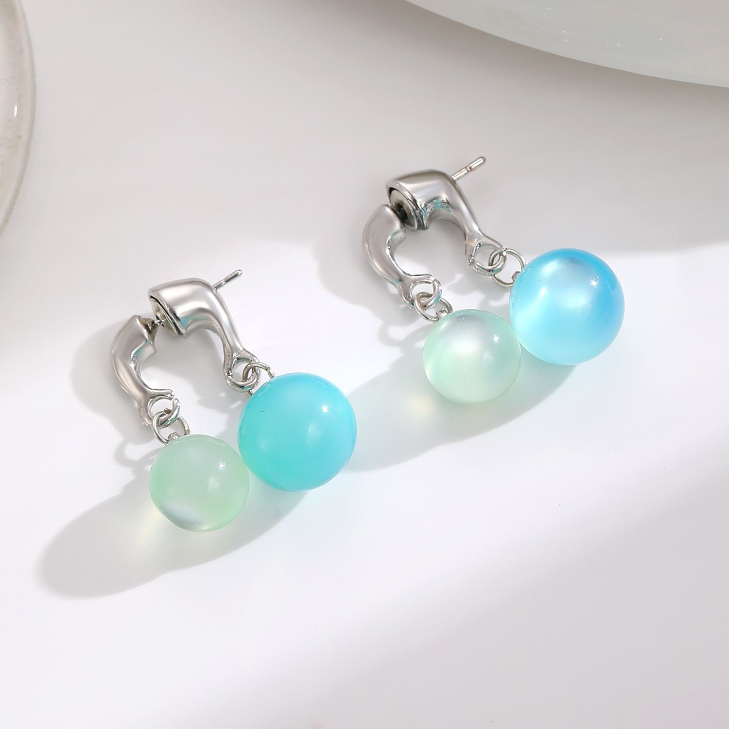 Summer Flower Earrings Women Dopamine Vacation Style Exaggerated Starfish Stud Earrings Handwoven Raffia Earrings Women