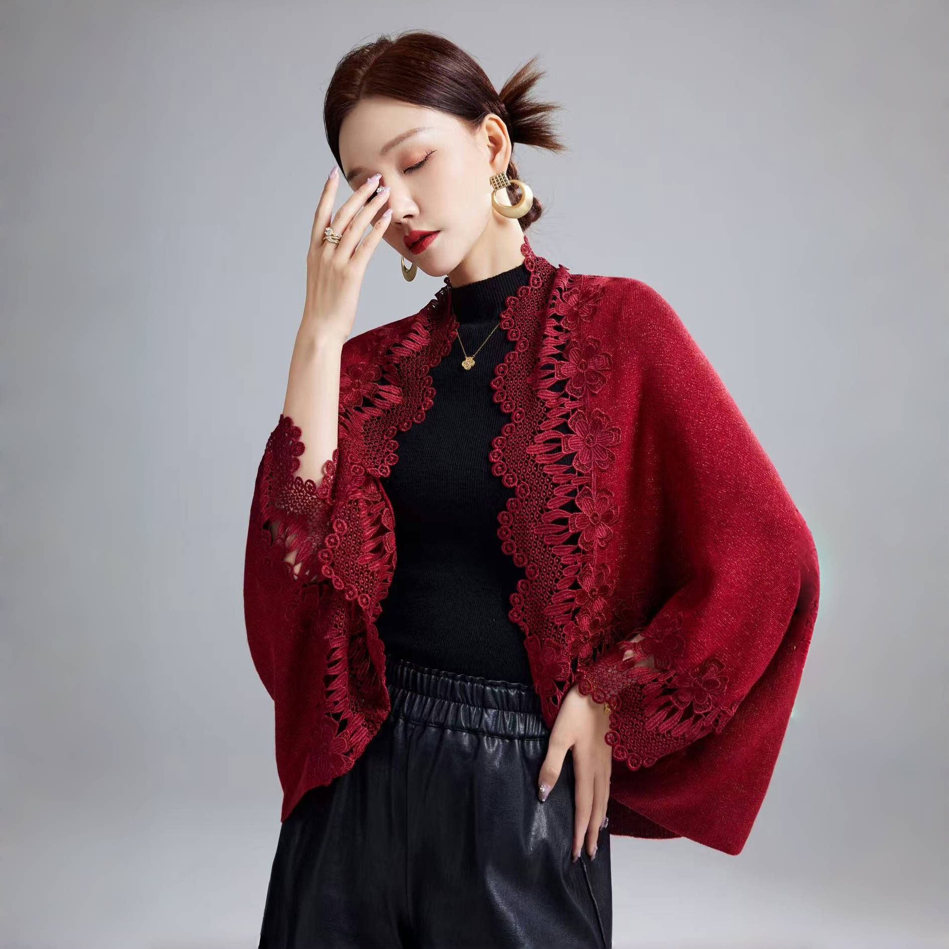 Live Spring Autumn Happy Mother-in-law Heavy Embroidery Cheongsam Outer Wear Wedding Mother Cape Coat Short Shawl