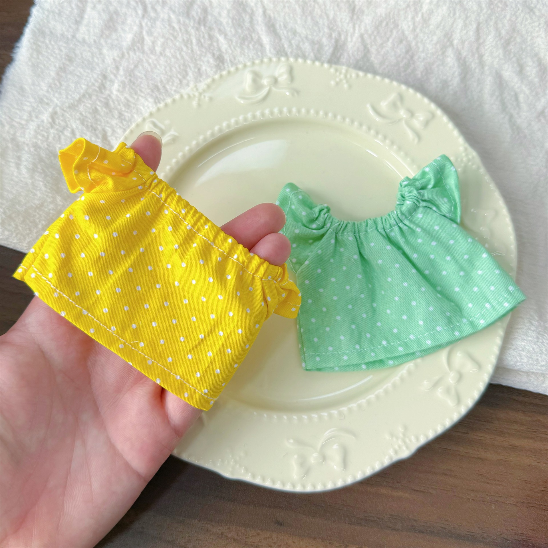 Fourth generation mini mini Labubu doll clothes 10cm dress-up clothes small skirt 4.0 LABUBU replacement