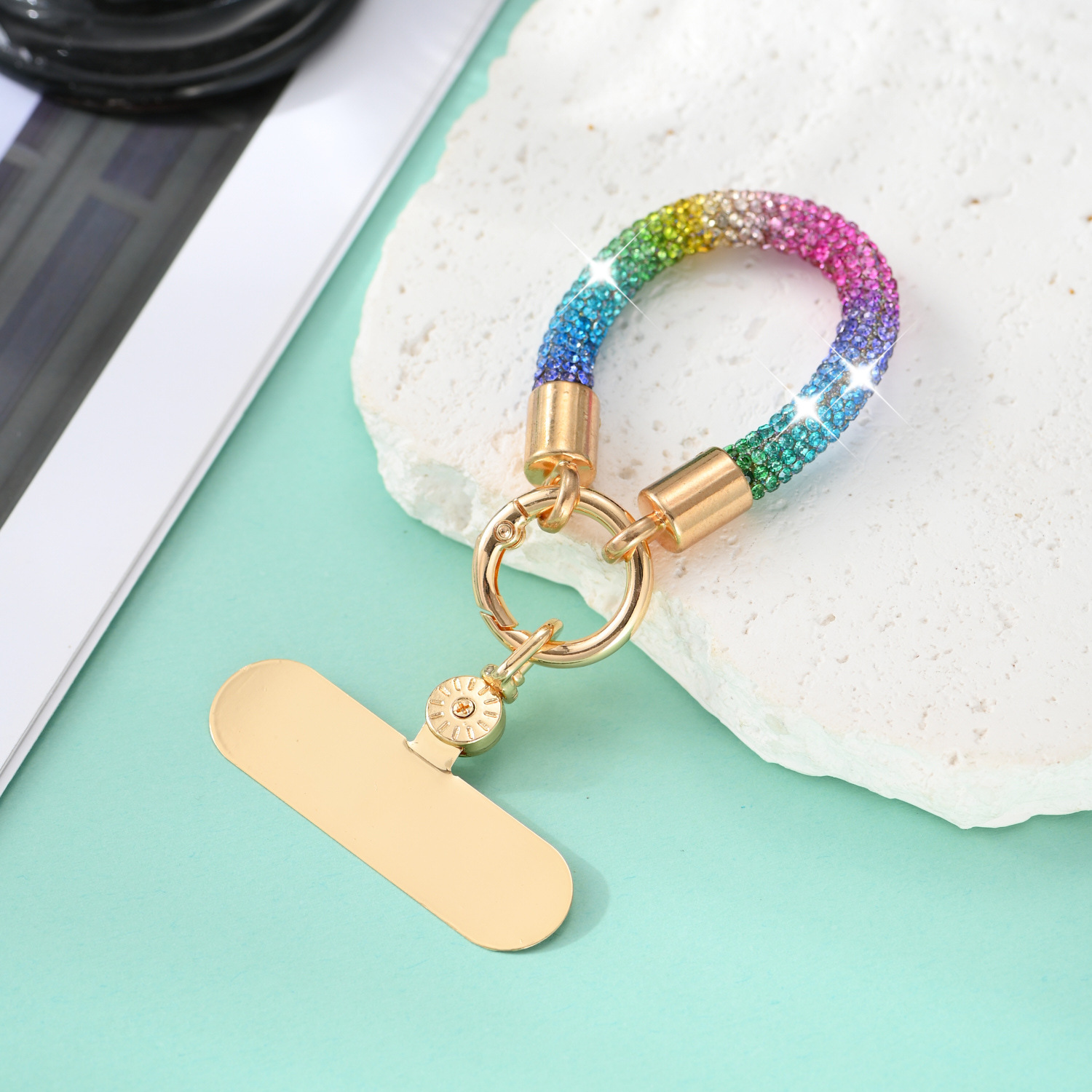 Phone short lanyard finger rope car keychain pendant anti-loss anti-theft small pendant hanging chain