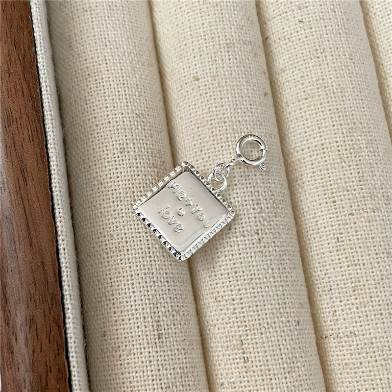 S925 sterling silver white silver pendant simple heart shape letter side drop