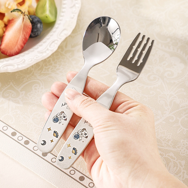 304 stainless steel children's spoon kindergarten cartoon baby food spoon feeding spoon silicone box