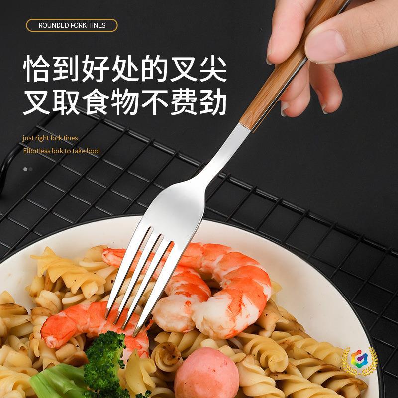 Chopsticks and spoon set, one-person convenient tableware, student storage box, fork, single wooden chopsticks, three-piece set