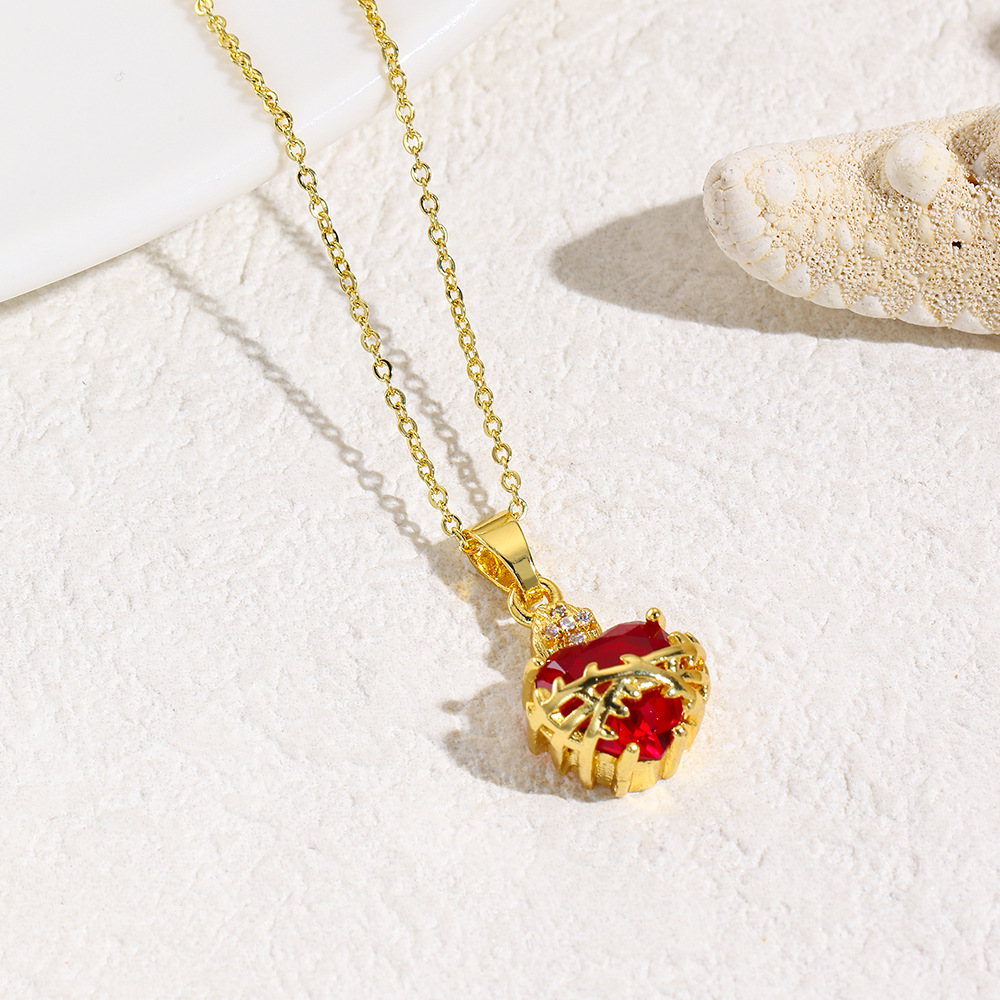 Red crown heart necklace pendant, copper O chain necklace pendant