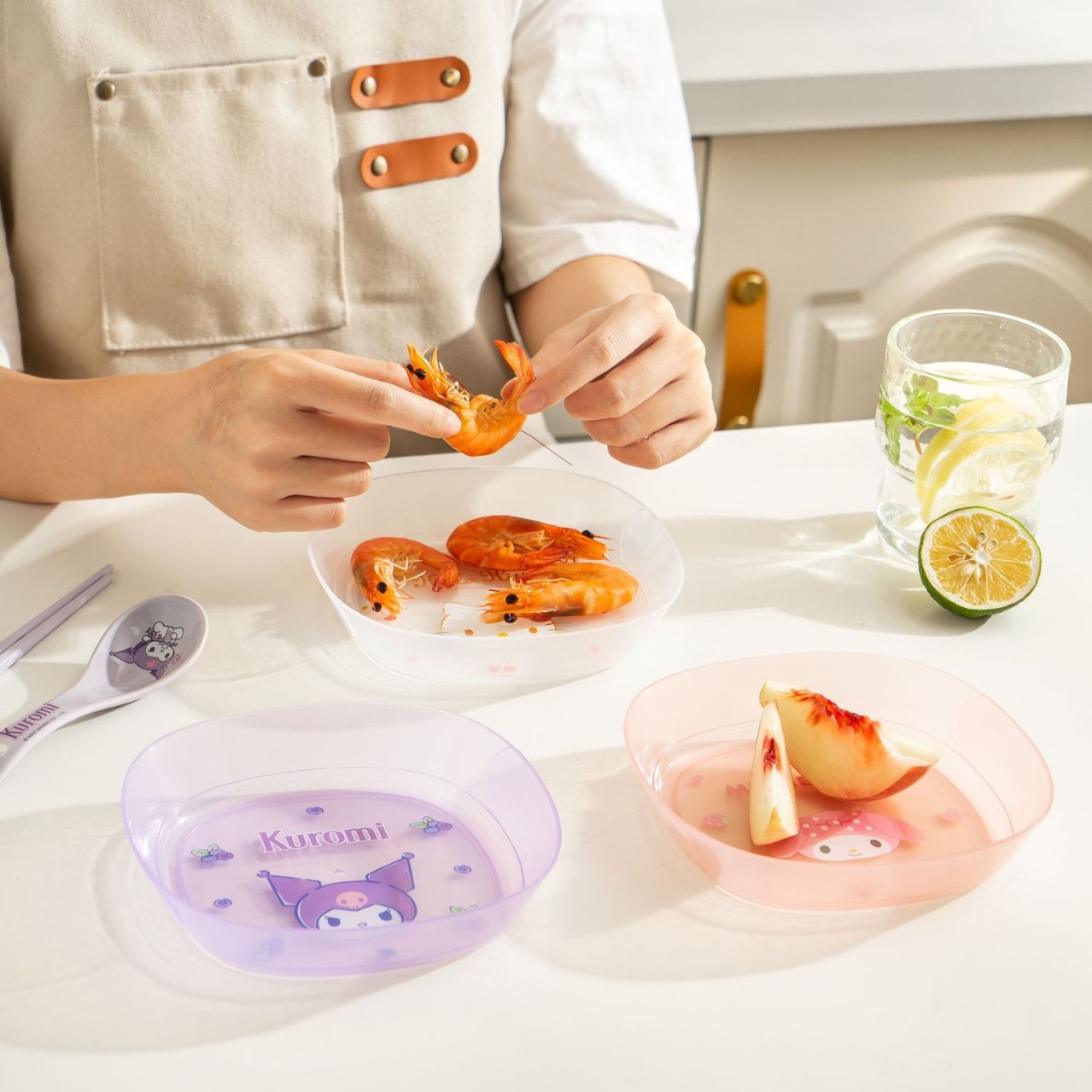 Sanrio Official Transparent Plate Dopamine Bone Plate Table Trash Plate Bone Plate Cartoon Plastic Small Plate