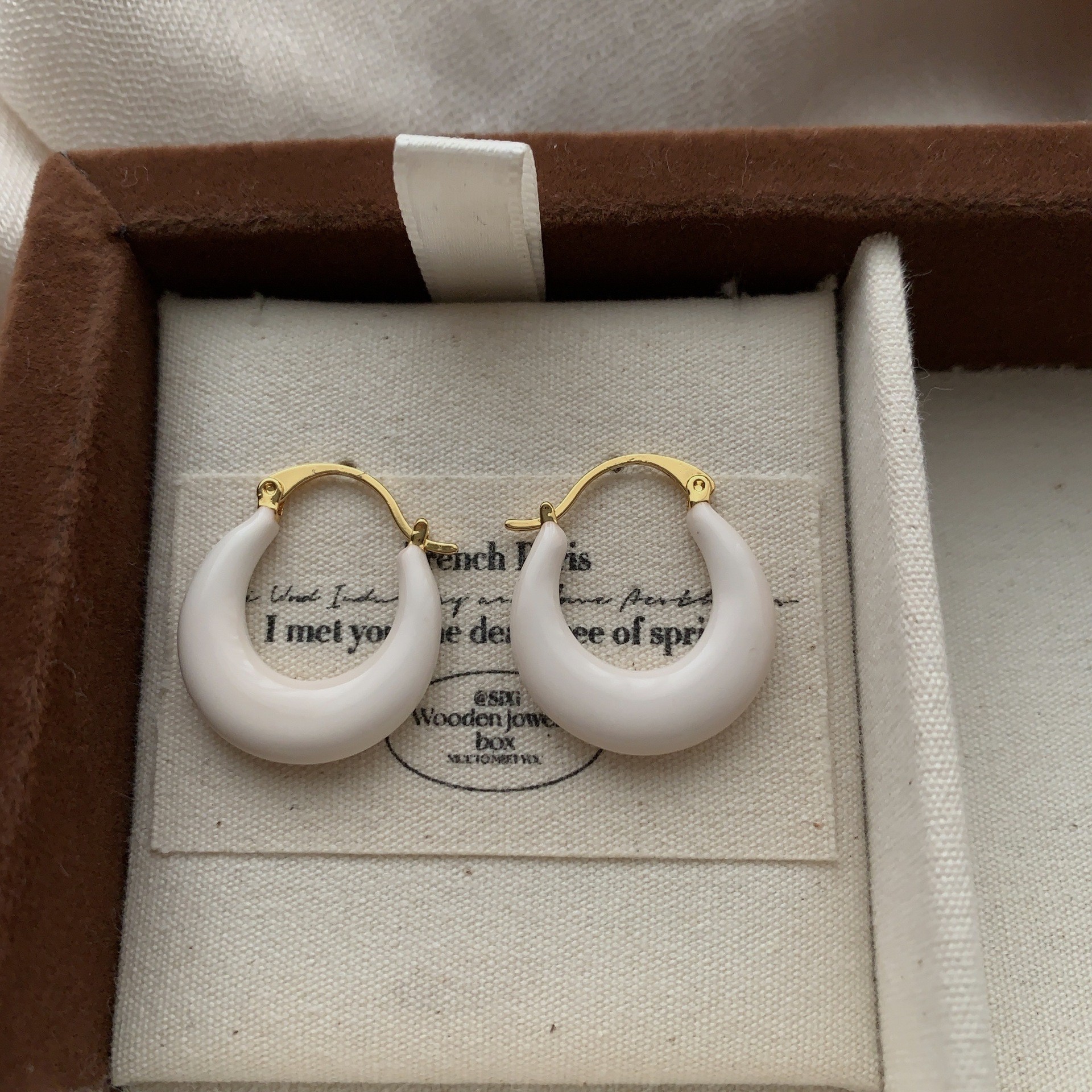 Exaggerated Oil-Drop Round Earrings Sweet Stud Earrings Simple Small Earrings for Women