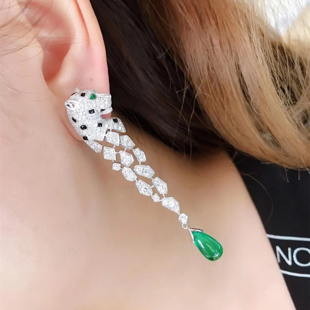 Green gemstone earrings inlaid with diamonds three-dimensional leopard pearl earrings S925 silver earrings luxury ear accessories