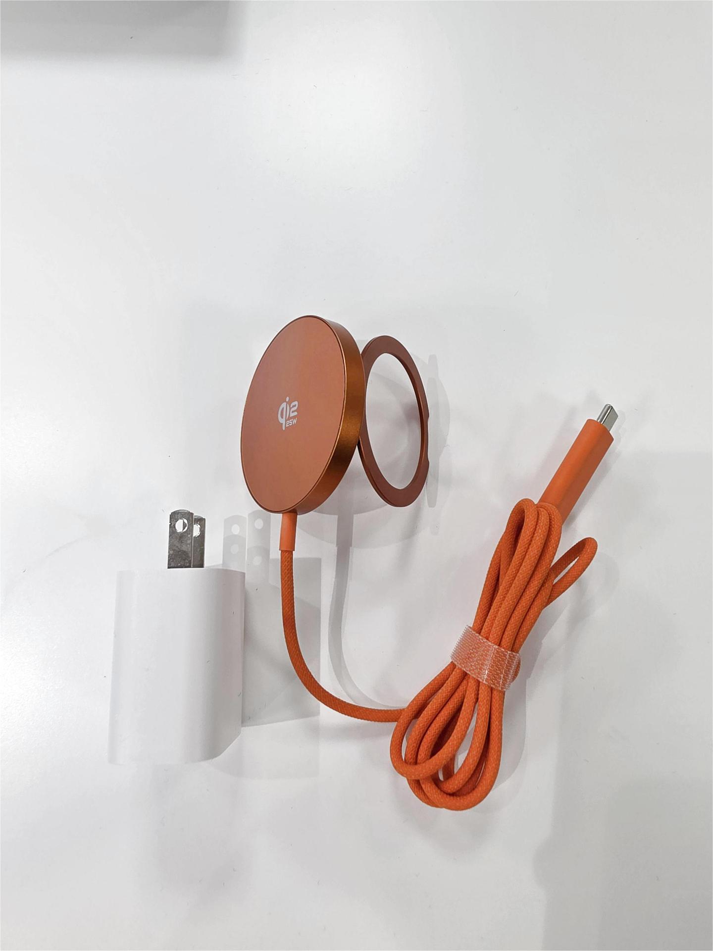QI2.2 25W Foldable Stand Wireless Charger with PD30W PPS Adapter Set