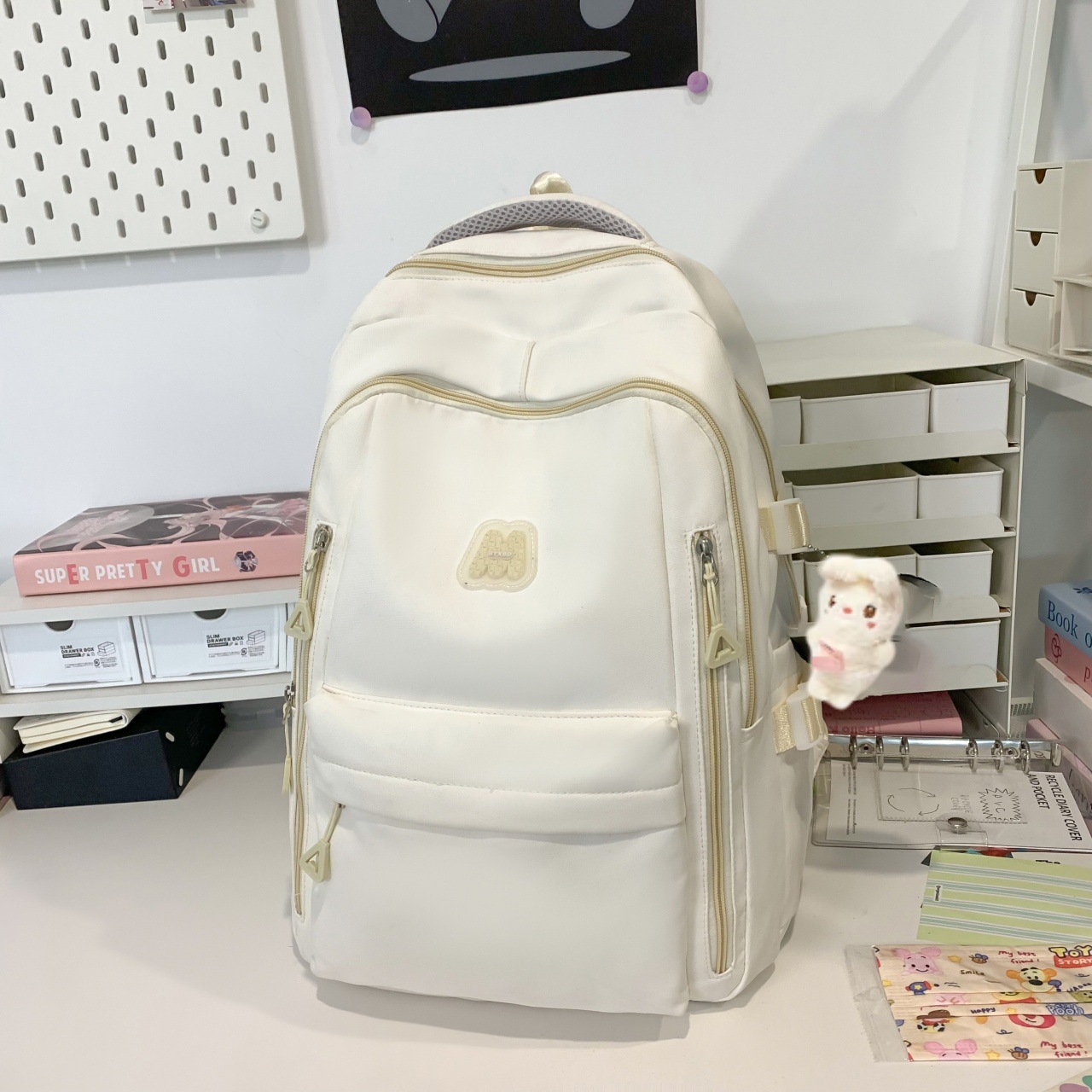 白色+背包兔挂件