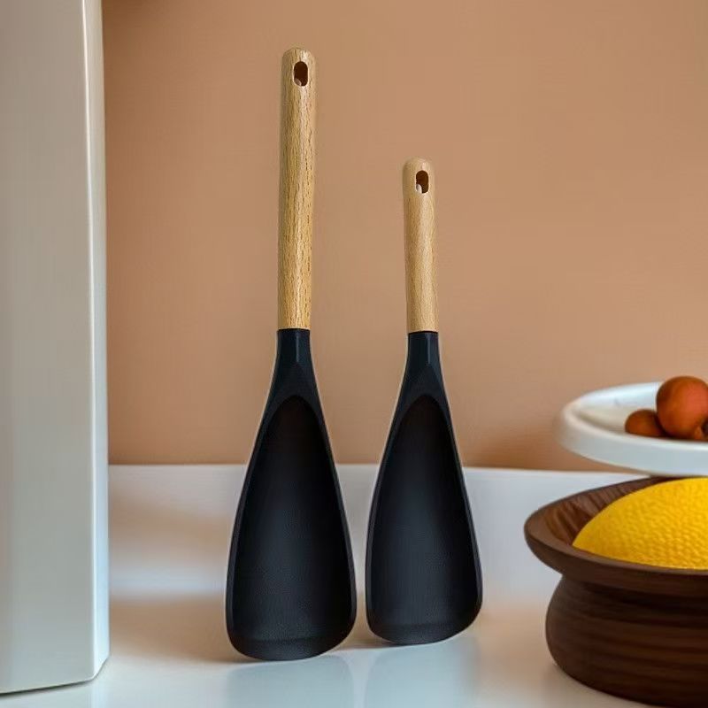Beech wood handle silicone spatula, non-stick pan specific, food-grade high-temperature resistant cooking spoon, home salad mixing spoon