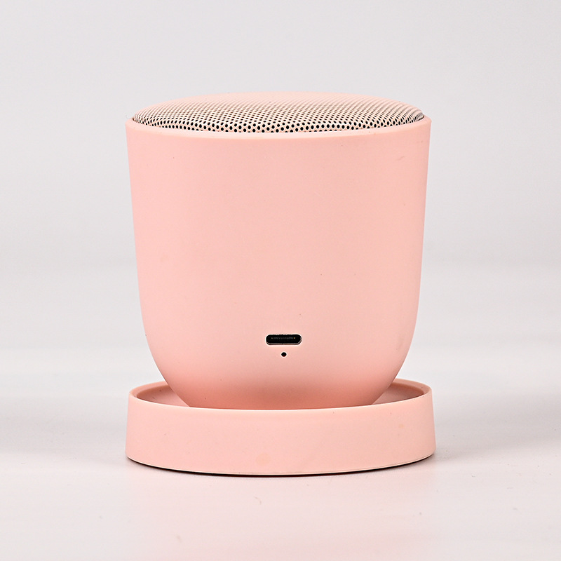 Tumbler Bluetooth speaker magnetic macaron gift desktop ornament outdoor portable speaker