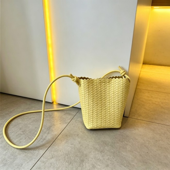 Simple Woven Bucket Bag Women 2026 New Phone Bag Single Shoulder Crossbody Small Bag