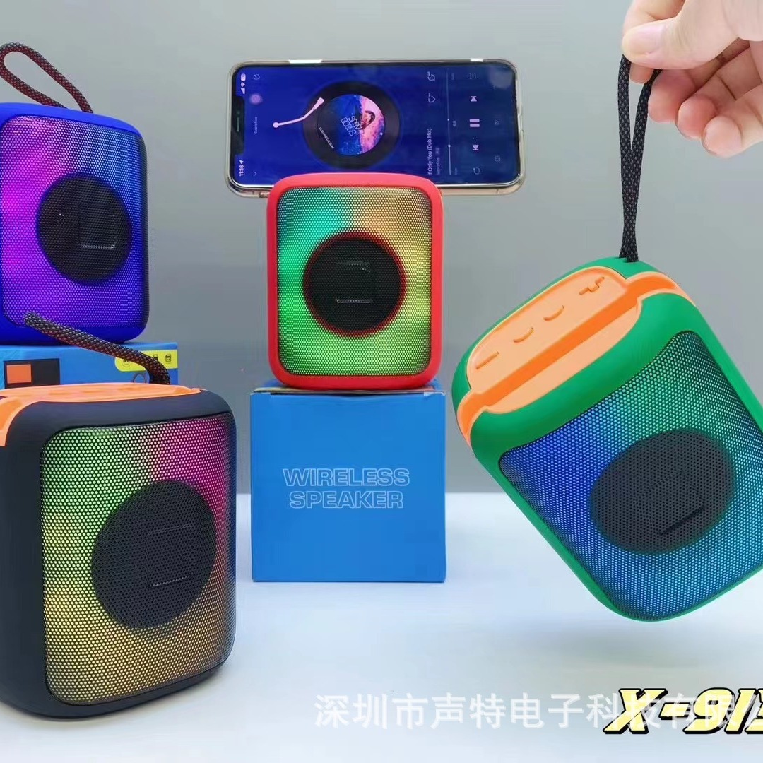 New X-913 Handle RGB Portable Colorful Light High Quality Outdoor Home Desktop Stand Bluetooth Small Speaker