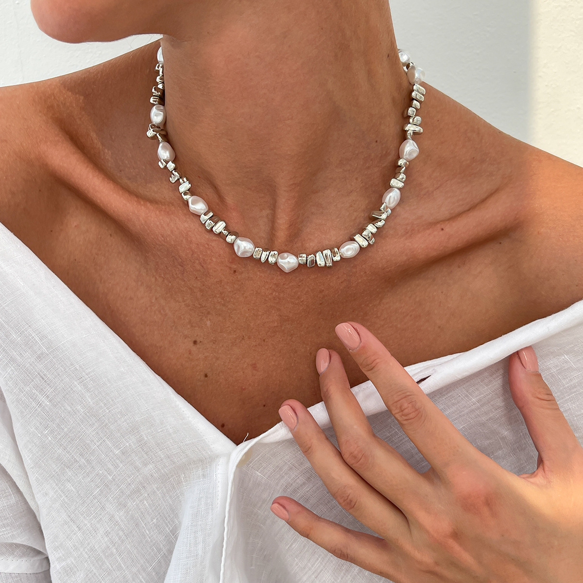 Baroque irregular faux pearl beaded necklace choker simple star tassel neck ornament