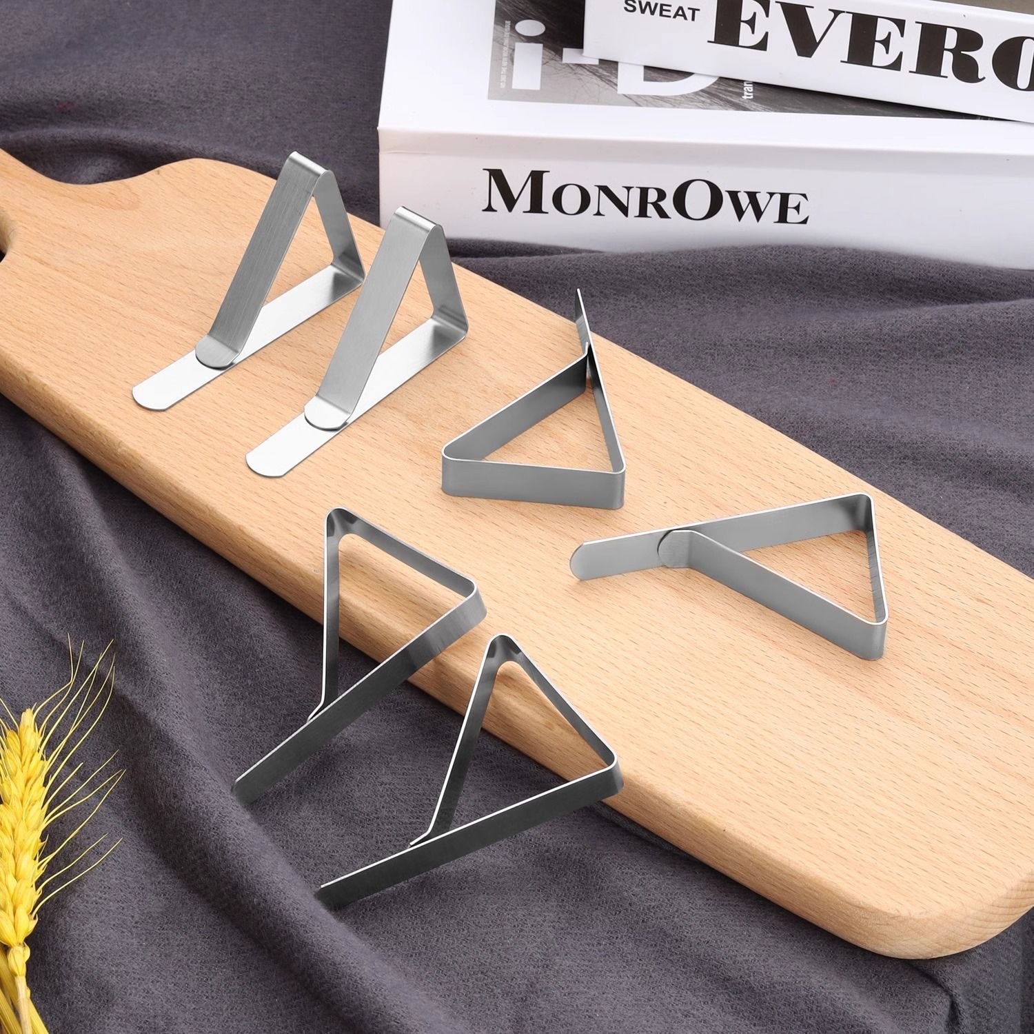Household Stainless Steel Tablecloth Clip Non-Slip Triangle Tablecloth Clip Tablecloth Fixing Daily Elastic Clip