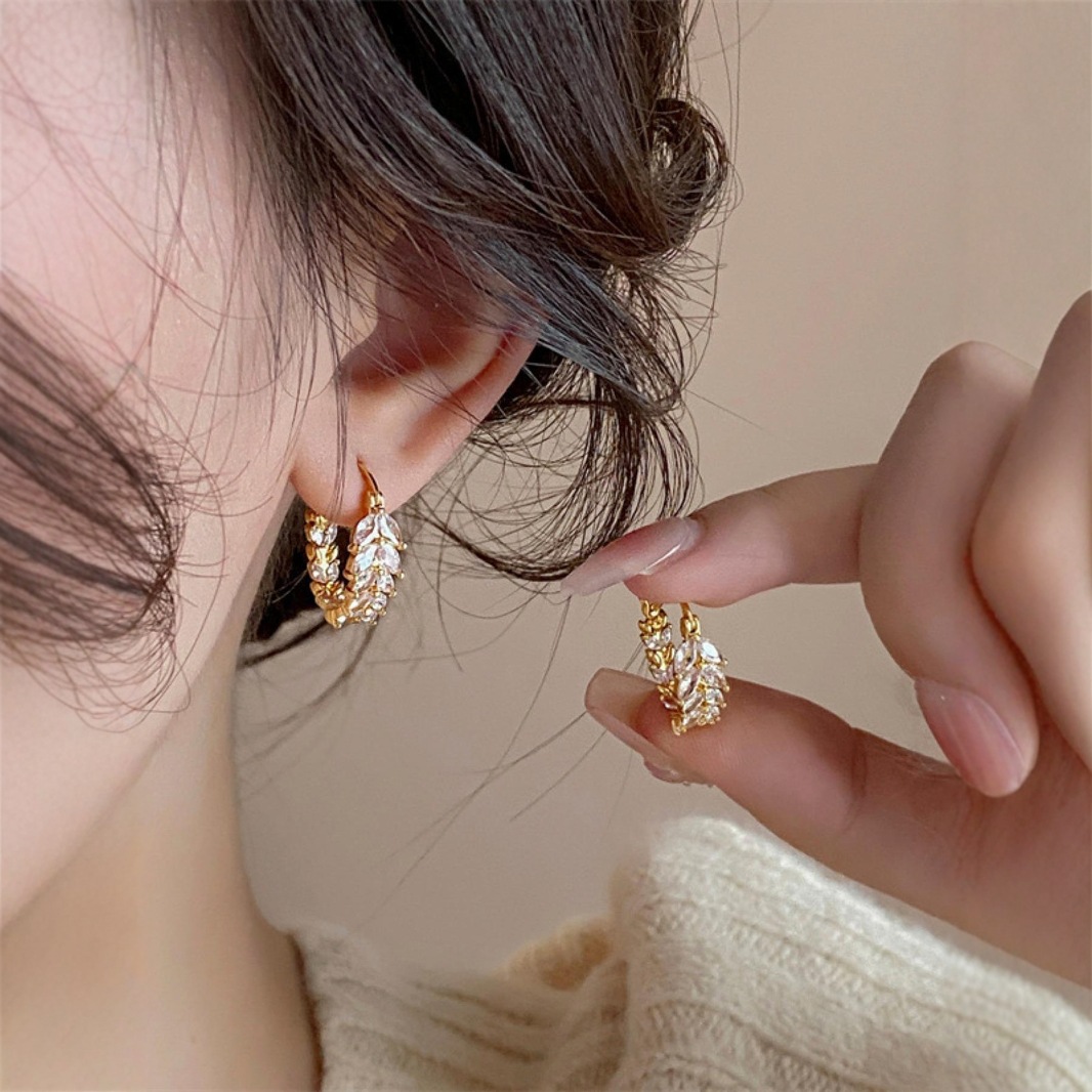 Diamond-studded earrings wheat ear buckle for women minimalist simple ear accessories