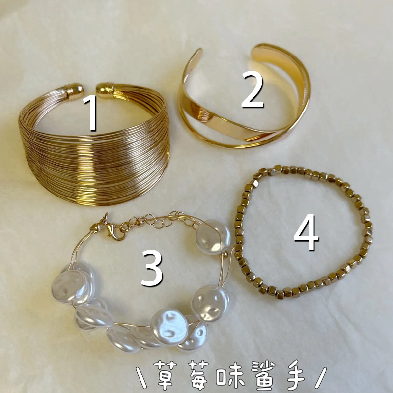 Vintage Style Metal Bracelet Texture Vacation Style Accessories for Women