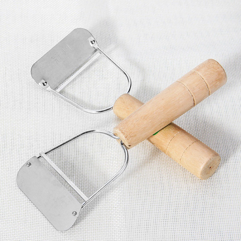Two-dollar store wooden handle planer peeler stainless steel fruit and vegetable peeler vegetable and fruit peeling knife