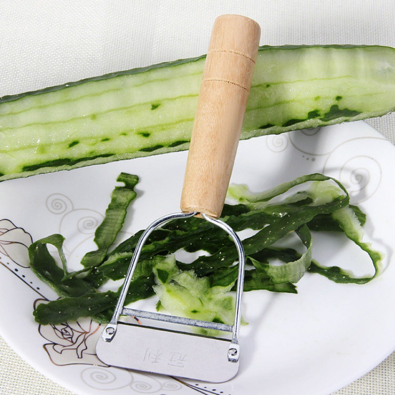 Two-dollar store wooden handle planer peeler stainless steel fruit and vegetable peeler vegetable and fruit peeling knife