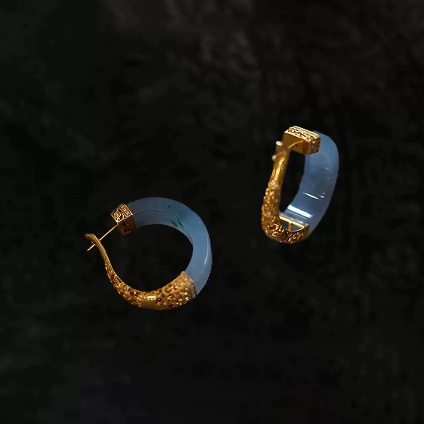 'Wandering in the Garden' Hollow Design U-Shaped Earrings Sky Blue Earrings