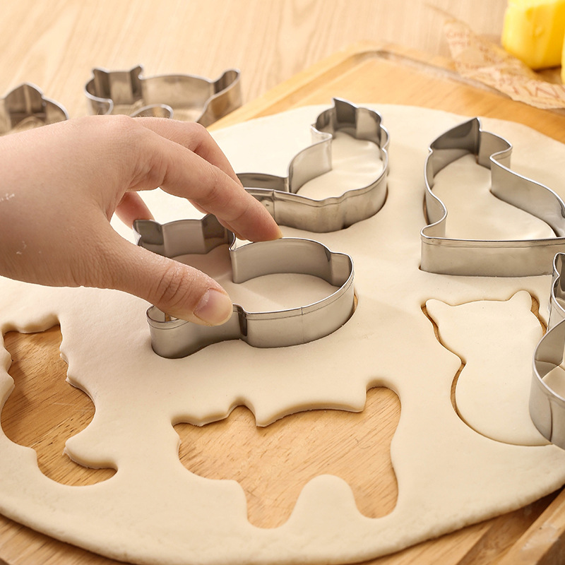 Stainless steel cookie cutter set of 9, cartoon cat cookie cutter, baking tool, fruit cutter