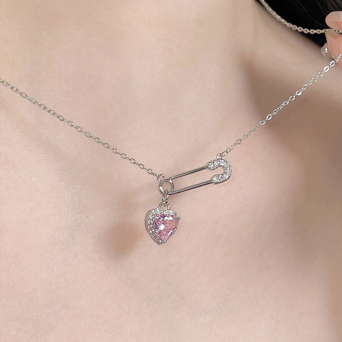 Heart Zirconia Paperclip Necklace for Women Niche Runaway Princess Niche Collarbone Chain Necklace for Women