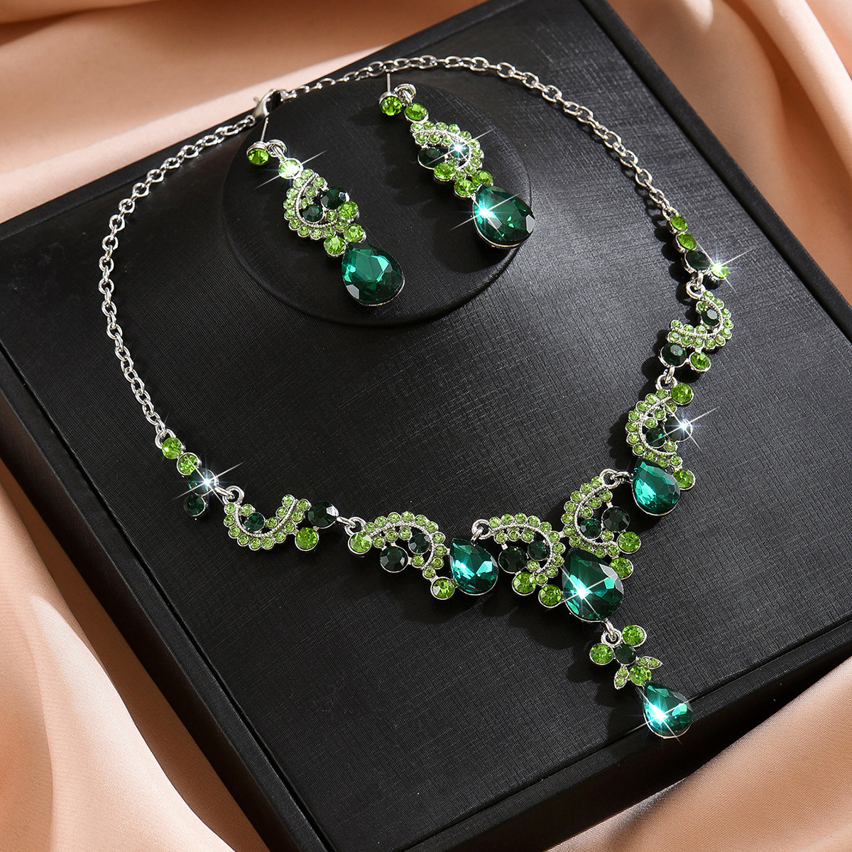 Alloy Rhinestone Set Necklace Earrings Two-Piece Wedding Jewelry Set for Women